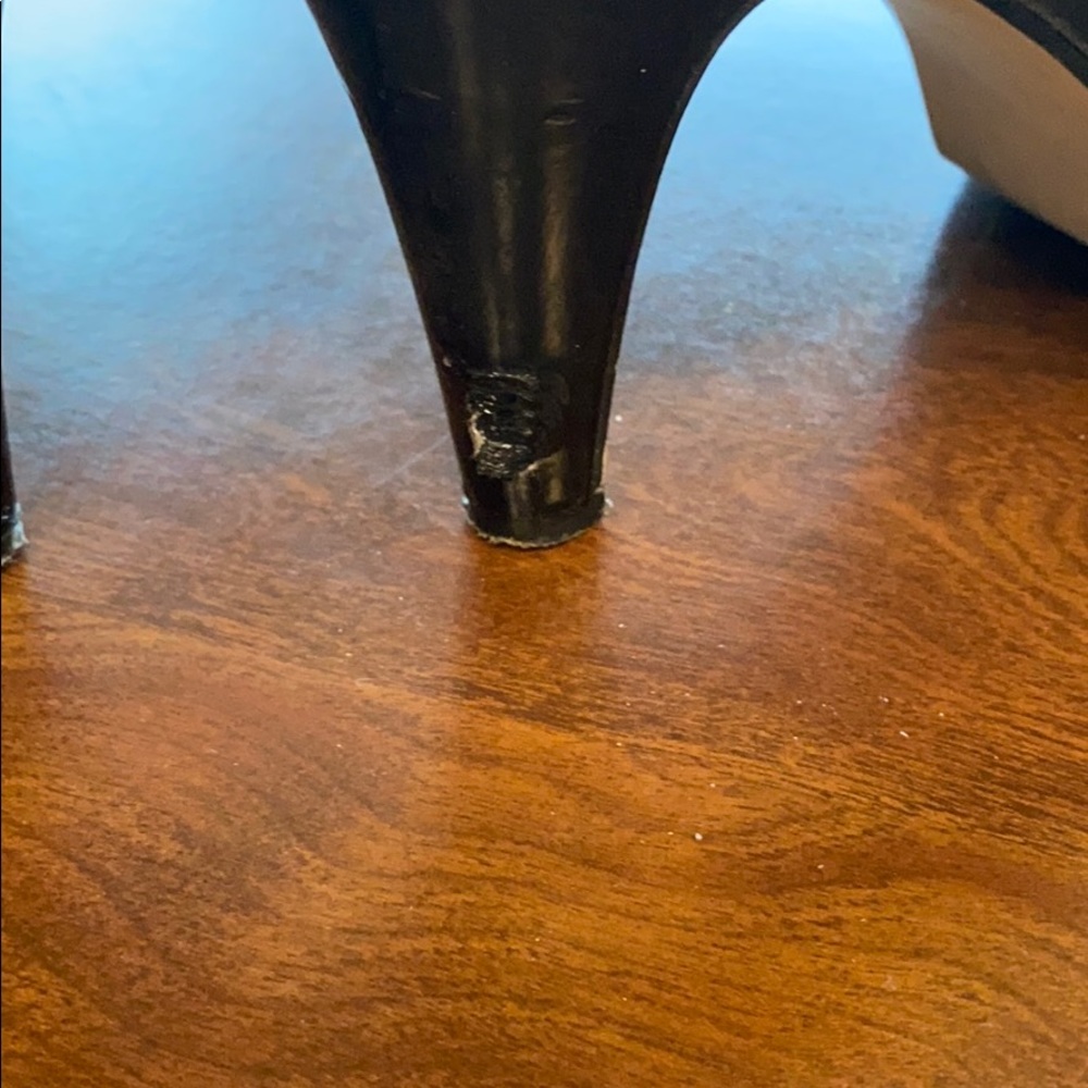 Heels - Picture 5 of 5